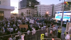 הפגנה נגד היהודים באים, צילום: ערוץ הידברות